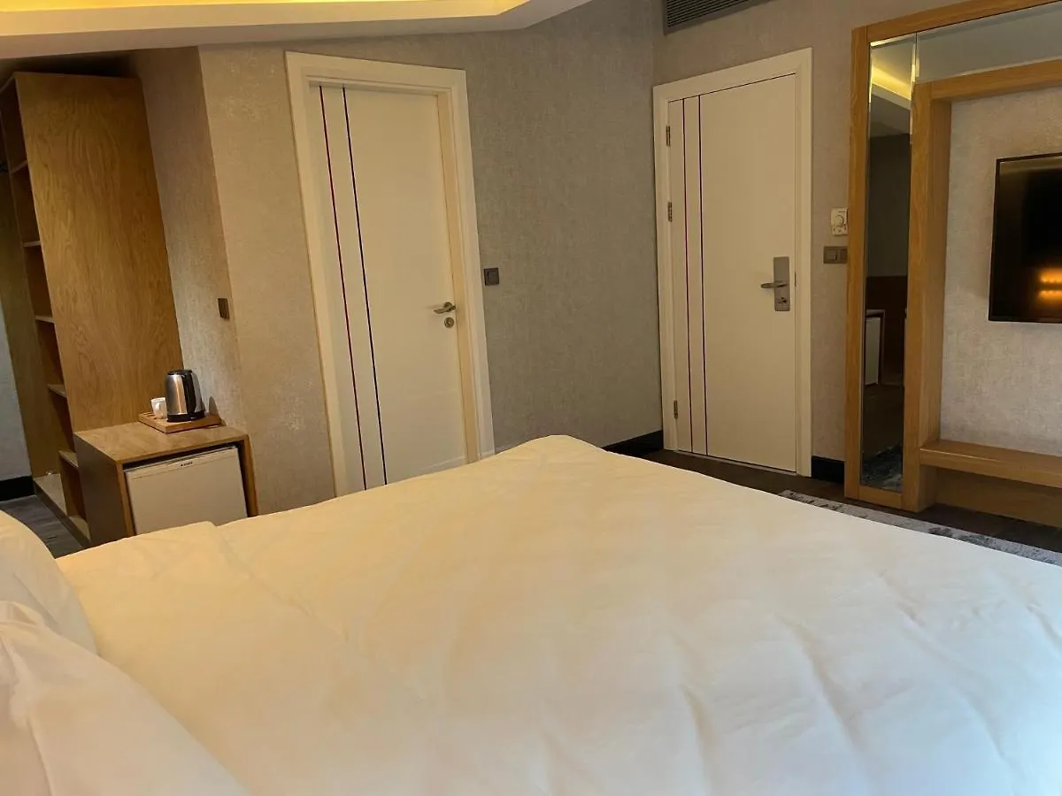 Feri Suites İstanbul Otel