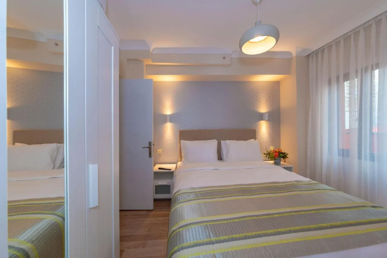 Feri Suites Istanbul 2*,